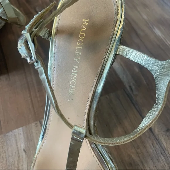 Badgley Mischka 7.5 Gold T-Strap Sling-Back Buckle Jute Wedges Heels - Picture 7 of 9